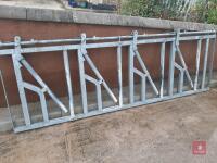 10FT GALV SELF LOCKING FEED BARRIERS - 8