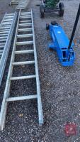 2 FOLD EXTENDABLE LADDER - 2