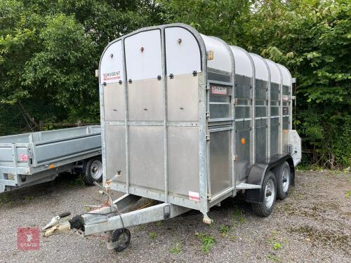 10' NUGENT TWIN AXLE LIVESTOCK TRAILER