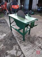 3PNT LINKAGE SAW BENCH