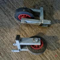 2 IAE BOLT ON WHEEL SUPPORTS - 2