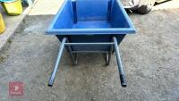 SUPER TIPPER 250 BLUE WHEELBARROW - 5