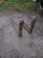 PALLET FORKS - 2