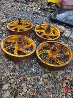 4 VINTAGE CAST IRON WHEELS - 2