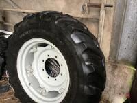 COMPLETE SET OF FRONT TRACTOR TYRES