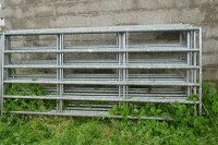 6 IAE 10' GALVANISED CATTLE HURDLES - 2