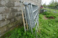 6 IAE 10' GALVANISED CATTLE HURDLES - 4