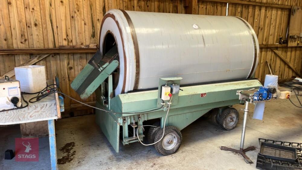 GREGOIRE M4 MOBILE DRUM COMPOST MIXER