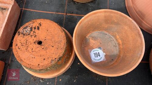 2 TERRACOTTA PLANT POTS