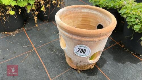 TERRACOTTA STRAWBERRY PLANTER