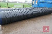 2 LARGE PLASTIC POLYPIPES - 7