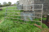 IAE 10' GALVANISED CATTLE HURDLE