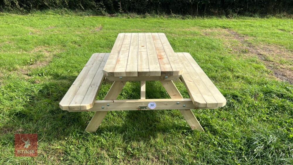 PICNIC TABLE