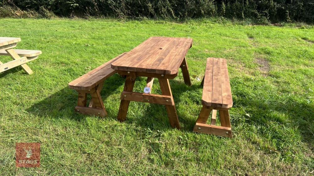 PICNIC TABLE & BENCHES