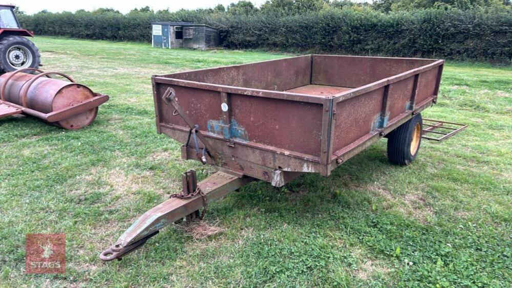 10' X 6'4'' TIPPING TRAILER