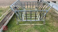 CRADLE BALE FEEDER - 4