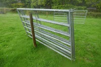 3 IAE 8' GALVANISED CATTLE HURDLES - 5