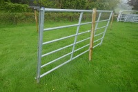 1 IAE 10' GALVANISED CATTLE HURDLE