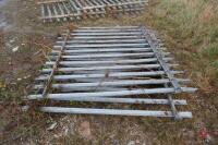 PALISADE FENCING (5 SECTIONS) - 5