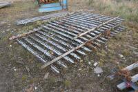 PALISADE FENCING (5 SECTIONS) - 7