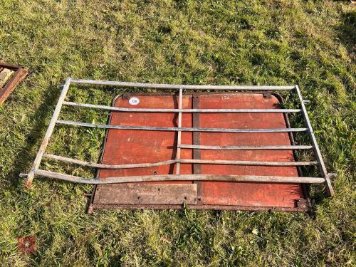 2 HURDLES/ SHEETED SECTION (126)