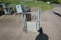 MOBILE SHEARWELL SHEEP EID WEIGH CRATE - 11