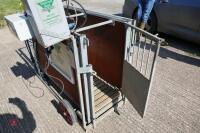 MOBILE SHEARWELL SHEEP EID WEIGH CRATE - 12