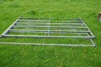 2 IAE 8' GALVANISED CATTLE HURDLES - 4