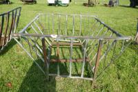 GALV SHEEP ROUND BALE CRADLE (50) - 2