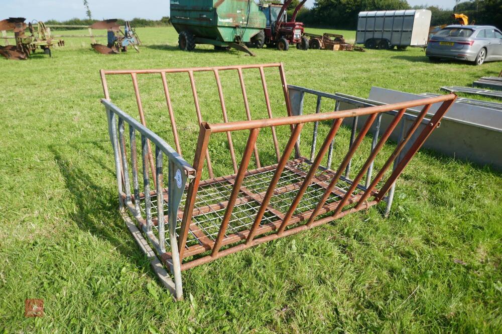 GALV SHEEP ROUND BALE CRADLE (51)