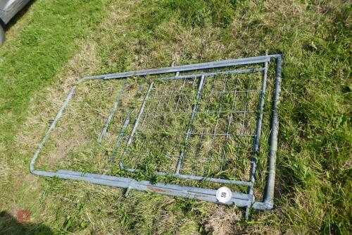 GALVANISED SHEEP GUILLOTINE GATE (59)