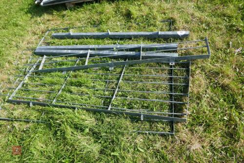 GALVANISED DOG KENNEL SECTIONS (60)