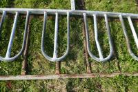 2 CATTLE FEED BARRIERS (75) - 2