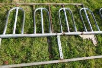 2 CATTLE FEED BARRIERS (75) - 8