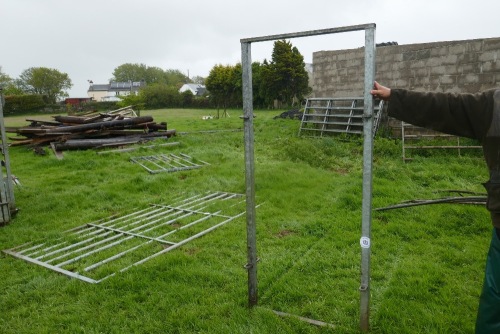 1 IAE GALVANISED CATTLE RACE JOINER