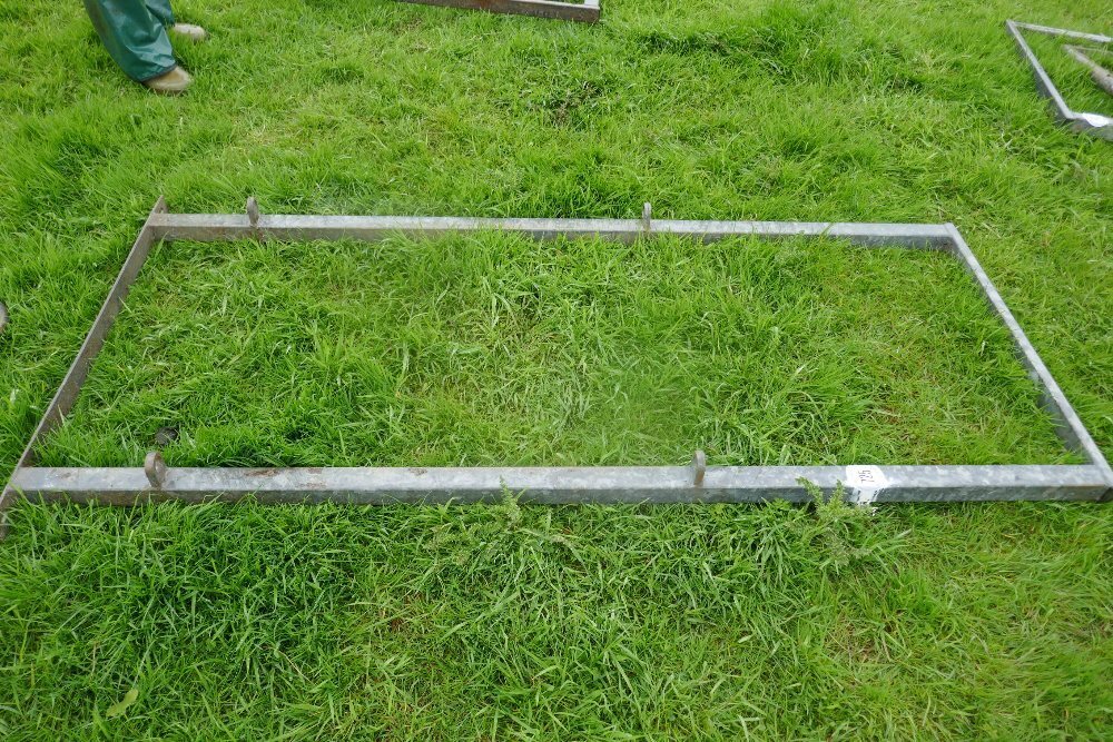 1 IAE GALVANISED CATTLE RACE JOINER