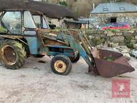 INTERNATIONAL B275 TRACTOR & LOADER (S/R)