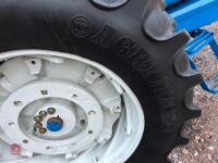 1982 FORD TW-20 4WD TRACTOR - 42