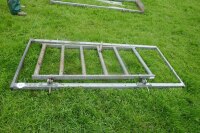 IAE GALVANISED CATTLE RACE END GATE - 4