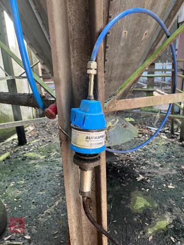 COTSWOLD TEAT SPRAYER