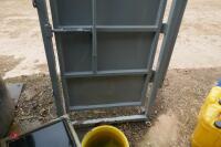 PEARSON CATTLE CRUSH ACCESS KIOSK - 11