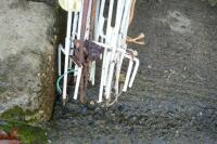 15 RAPPA PIG TAIL ELECTRIC FENCE STAKES - 2