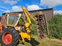 MCCONNEL HIGH REACH HEDGE TRIMMER - 3