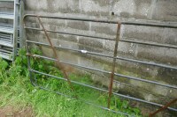 9' GALVANISED FIELD GATE - 2