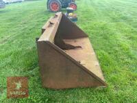 7' 9'' LOADER BUCKET - 8