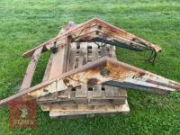 CASE LAODER & BRACKETS - 5