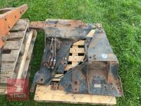 CASE LAODER & BRACKETS - 10