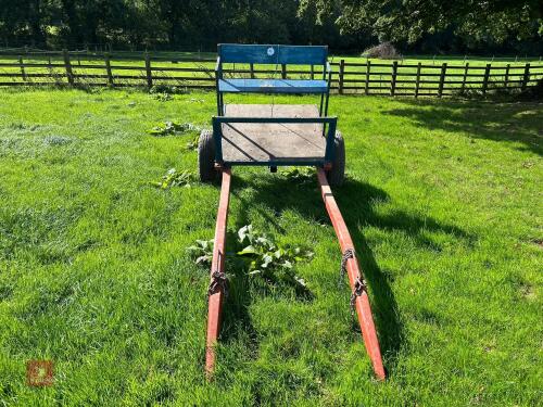 WOODEN PONEY TRAP