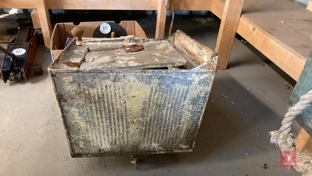 OLD WASHING MACHINE All items must be collected from the sale site within 2 weeks of the sale closing otherwise items will be disposed off at the purchasers loss (purchasers will still be liable for outstanding invoices). The sale site will be open to fa