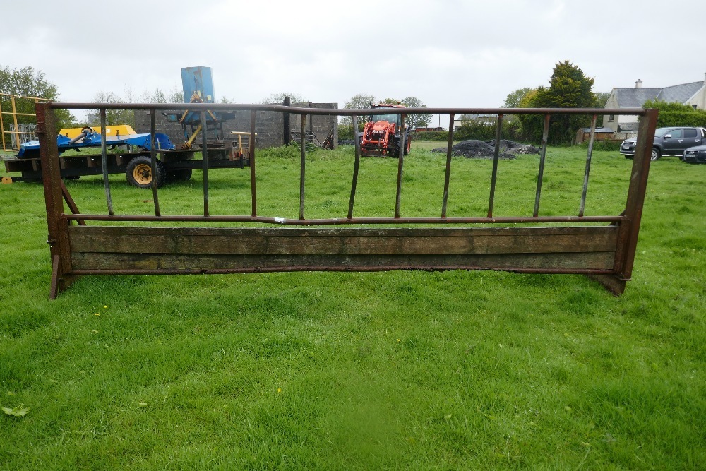 SELF STANDING 15' 5" CATTLE FEED BARRIER